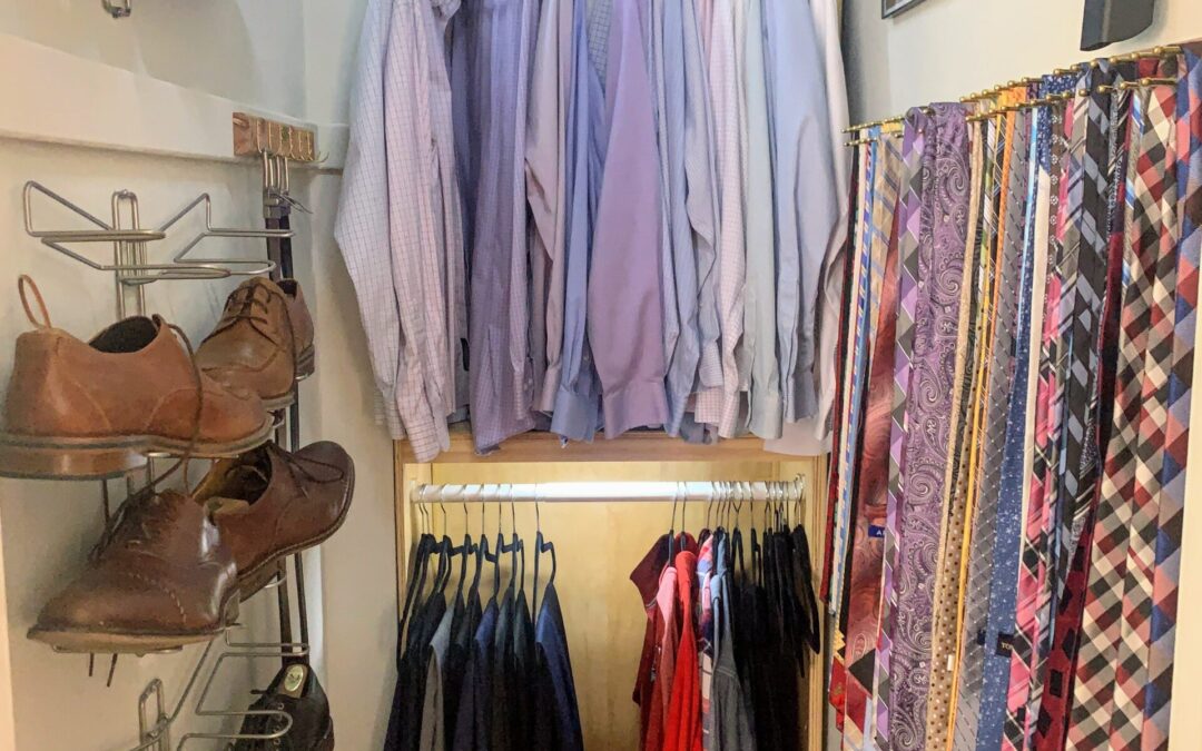 Redesigning the Small, Narrow Bedroom Closet